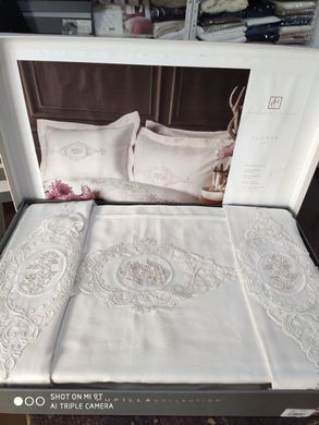 Элитное постельное белье с вышивкой Pupilla florya erku