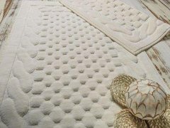 Набор ковриков для ванны с кружевом Maco erguvan krem